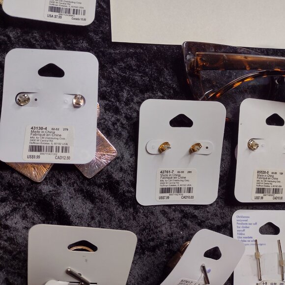 New Lot Claires Icing Animal Earrings Crawlers Necklace Rings Cat Eye Glasses - Picture 9 of 13